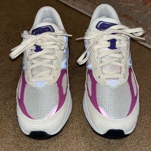 New Balance MiUSA 990v6 - Magenta Pop